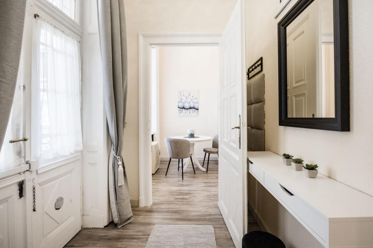 Andrassy 13 Center Apartment Будапеща Екстериор снимка